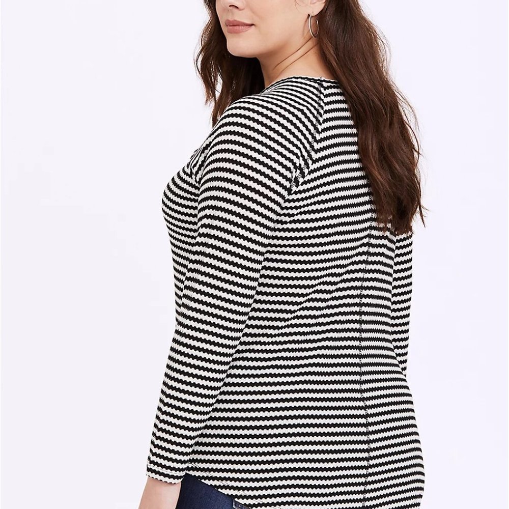 Torrid Womens Waffle Scoop Neck Long Sleeve Tee Black White Size 2=2X #12261696 - Picture 2 of 11